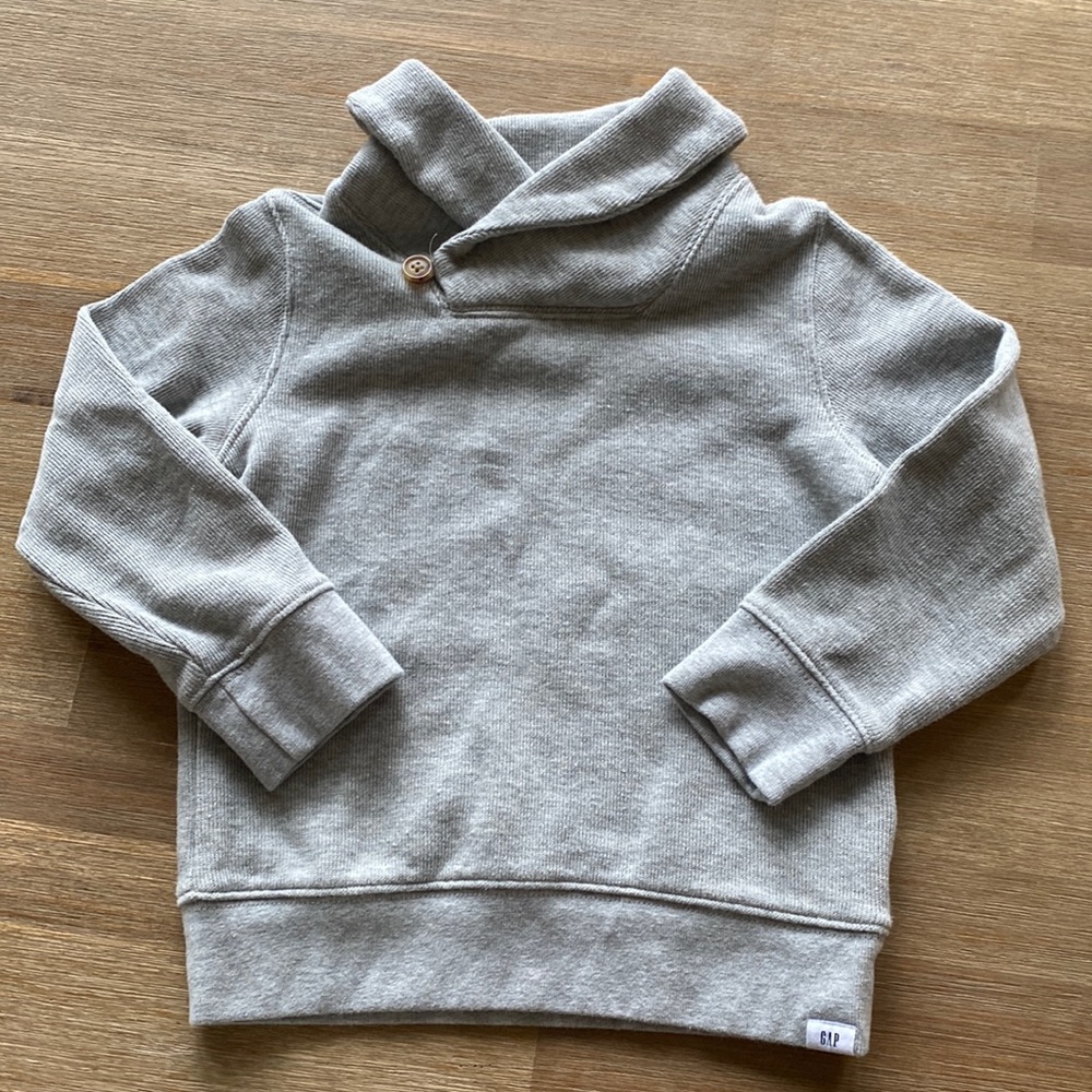 Baby Gap size 5T shawl collar sweater